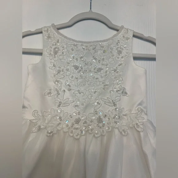 Lady Eleanor for David's Bridal Flower Girl Dress- Size 6 - Picture 4 of 17